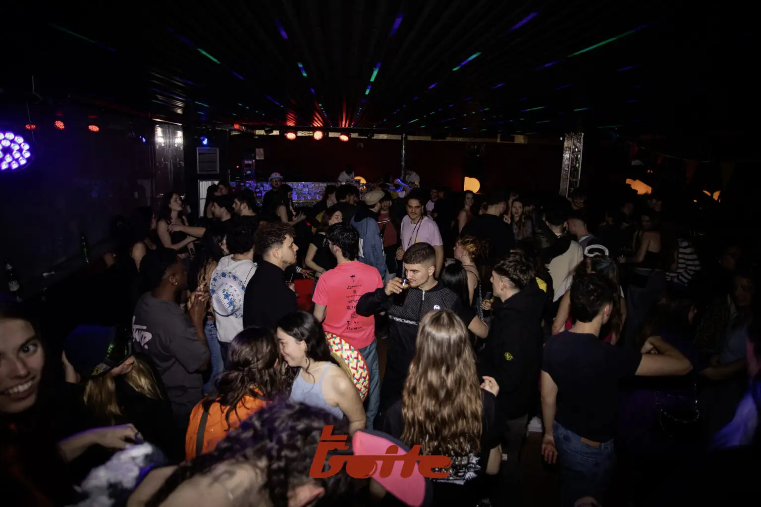 La Boite Lleida La Mejor Fiesta y Ambiente Nocturno